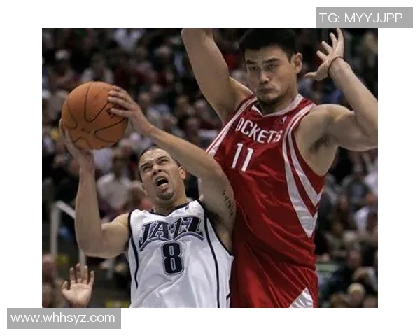 姚明领衔火箭对决爵士队的经典对抗赛回顾与精彩瞬间解析